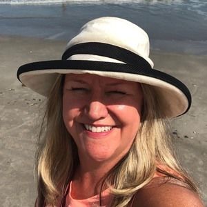 Meet your Posher, Kelly-ann